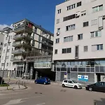 Victoria Apartment